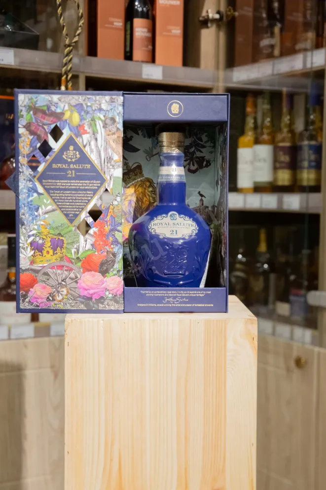 В магазине Крю Профи Chivas Regal Royal Salute 21 years 0.7 л
