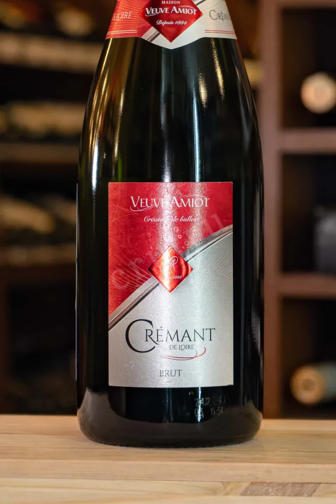 В магазине Крю Профи Veuve Amiot Creamant de Loire 2023 0.75 л