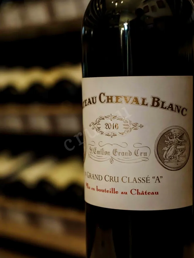 В магазине Крю Профи Chateau Cheval Blanc Saint-Emilion Grand Cru 2016 0.75 л