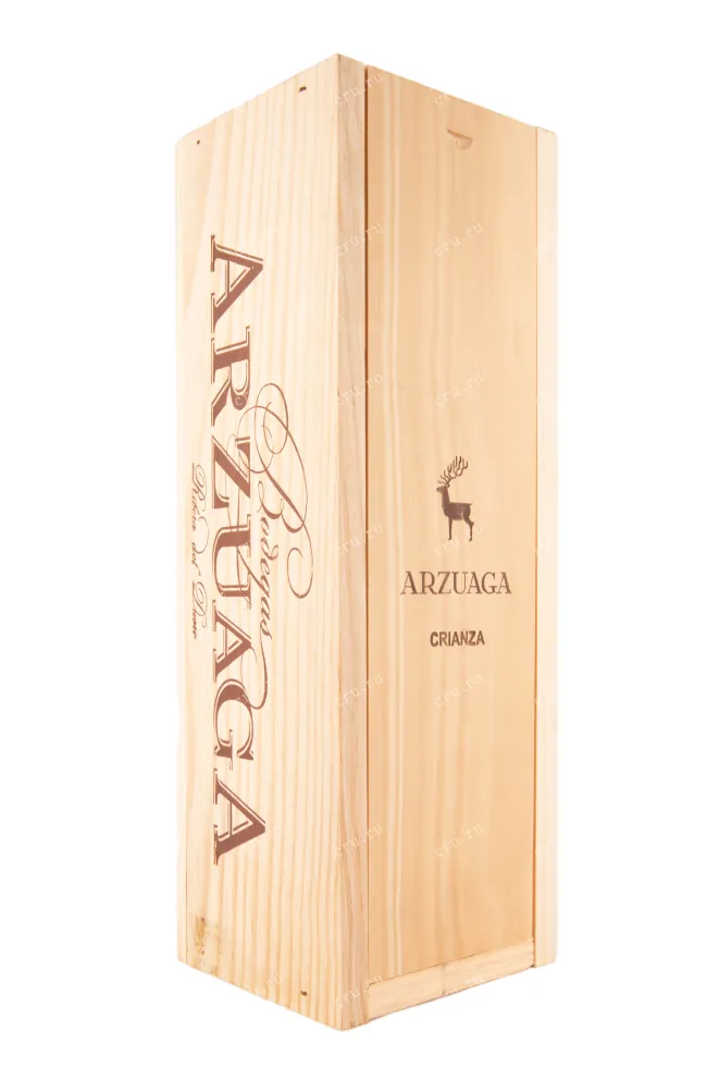 Вино Arzuaga Crianza in wooden box 2019 1.5 л
