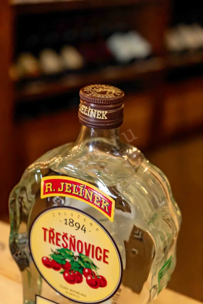 Пробка R. Jelinek Tresnovice 0.7 л