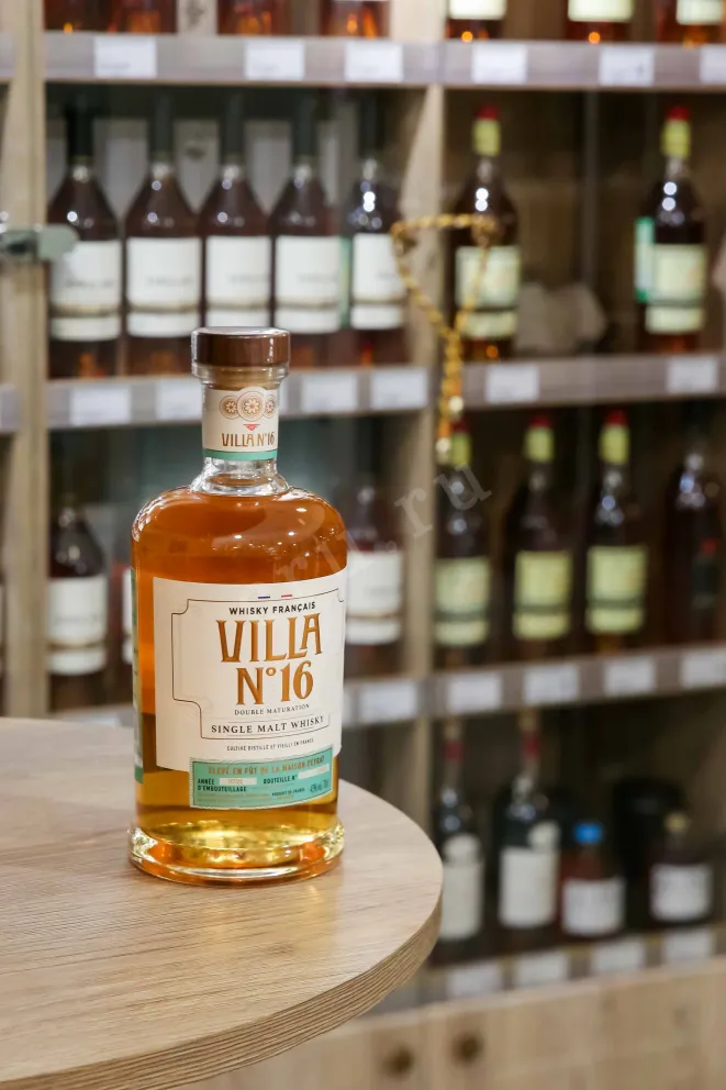 В магазине Крю Профи Villa №16 in tube 0.7 л