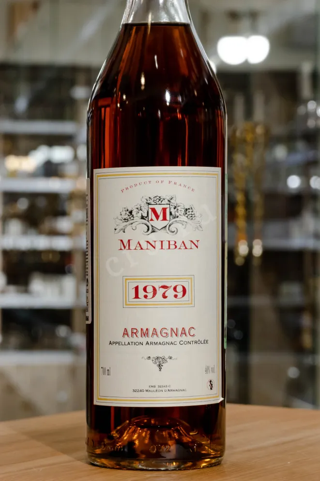 В магазине Крю Профи Maniban 1979 0.7 л