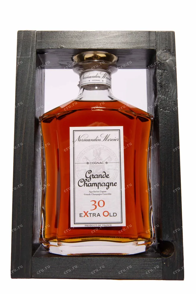 В деревянной коробке Normandin-Mercier XO Grand Champagne in gift box 2013 0.7 л