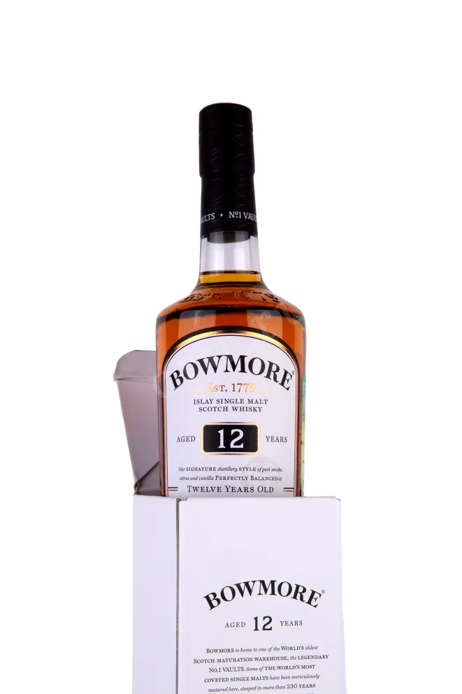 В подарочной коробке Bowmore 12 years 0.7 л