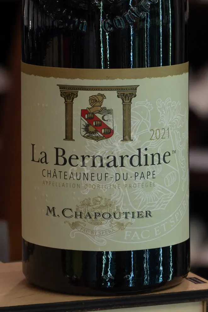 В магазине Крю Профи M.Chapoutier Chateauneuf-du-Pape La Bernardine 2021 0.75 л