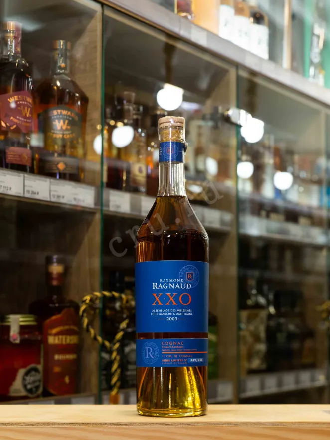 В магазине Крю Профи Raymond Ragnaud XXO Grand Champagne 1er Cru De Cognac in gift box 0.7 л