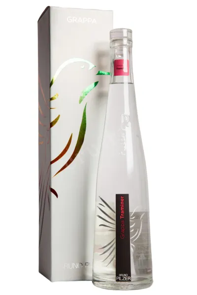 Граппа Pilzer Traminer in gift box  0.5 л