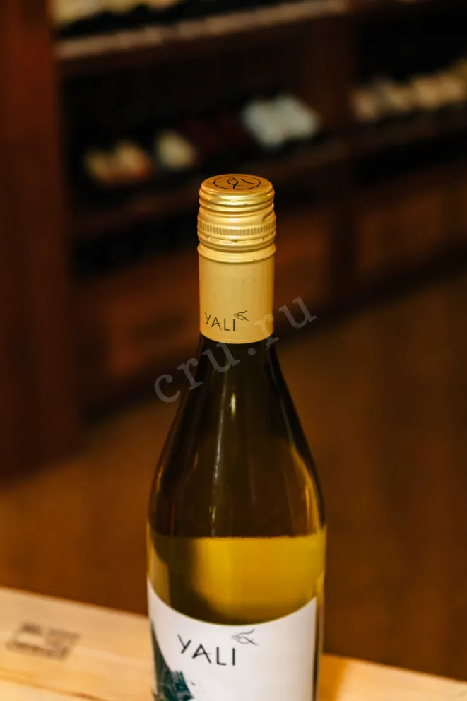 Пробка Yali Wild Swan Chardonnay 2021 0.75 л