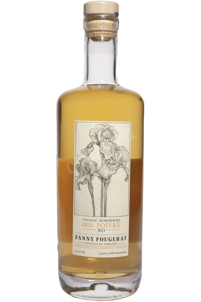 Бутылка Fanny Fougerat Iris Poivre XO Borderies in gift box 0.7 л