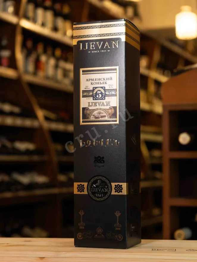 В магазине Крю Профи ijevan 5 years in box 0.7 л