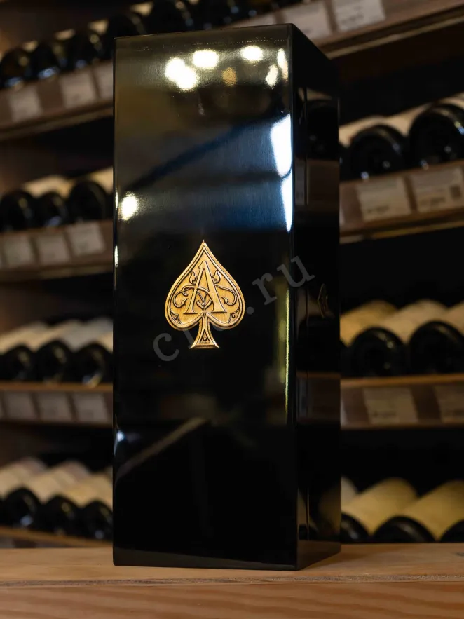 В магазине Крю Профи Armand de Brignac Gold Brut 2020 0.75 л