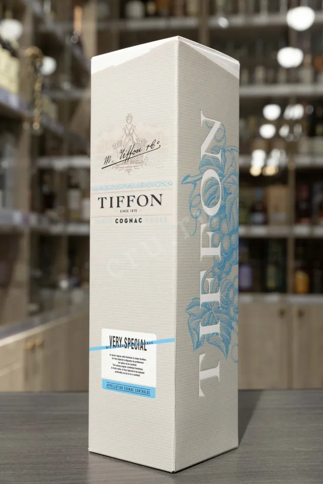 В магазине Крю Профи Tiffon VS in gift box 0.7 л