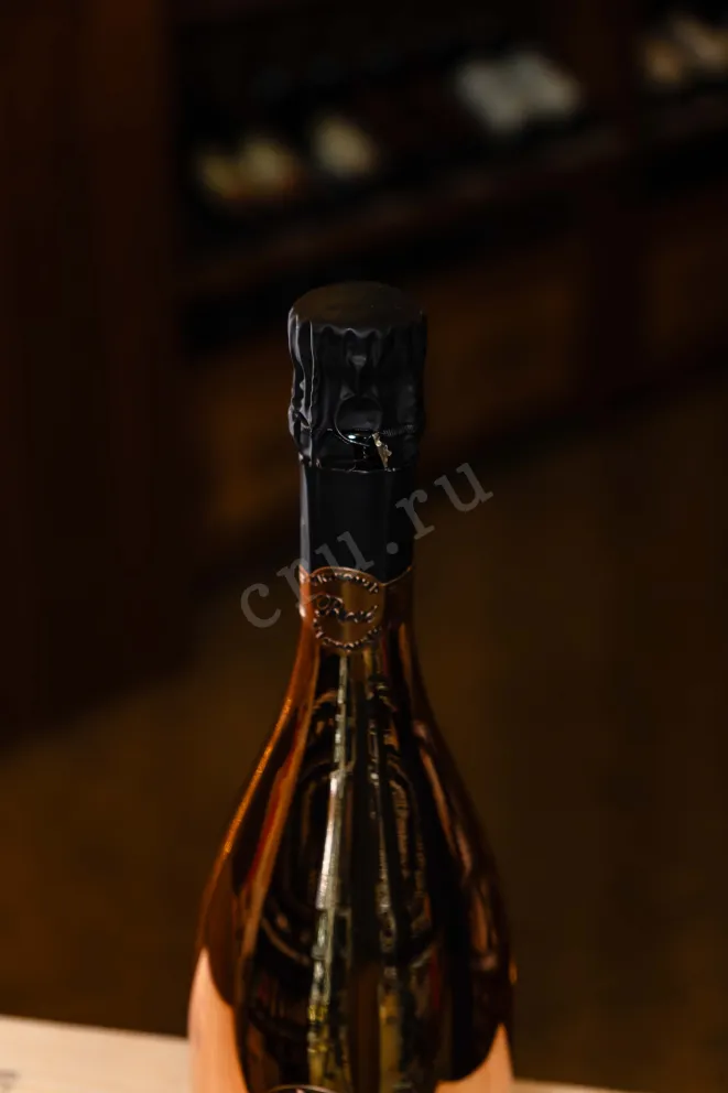 Пробка Victoire Rose in gift box 2017 0.75 л