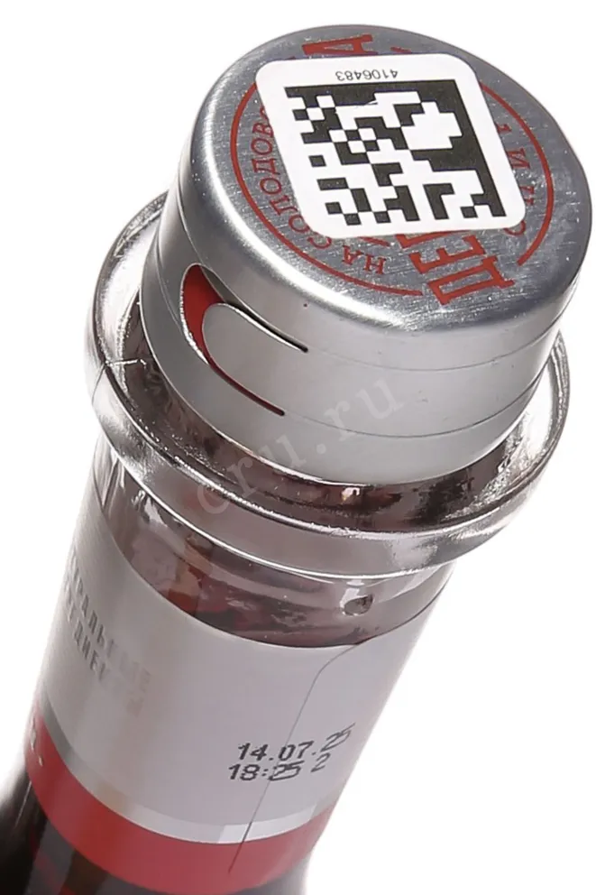 Пробка  Zimnyaya Derevenka Grafinya Vishnya 0.5 л