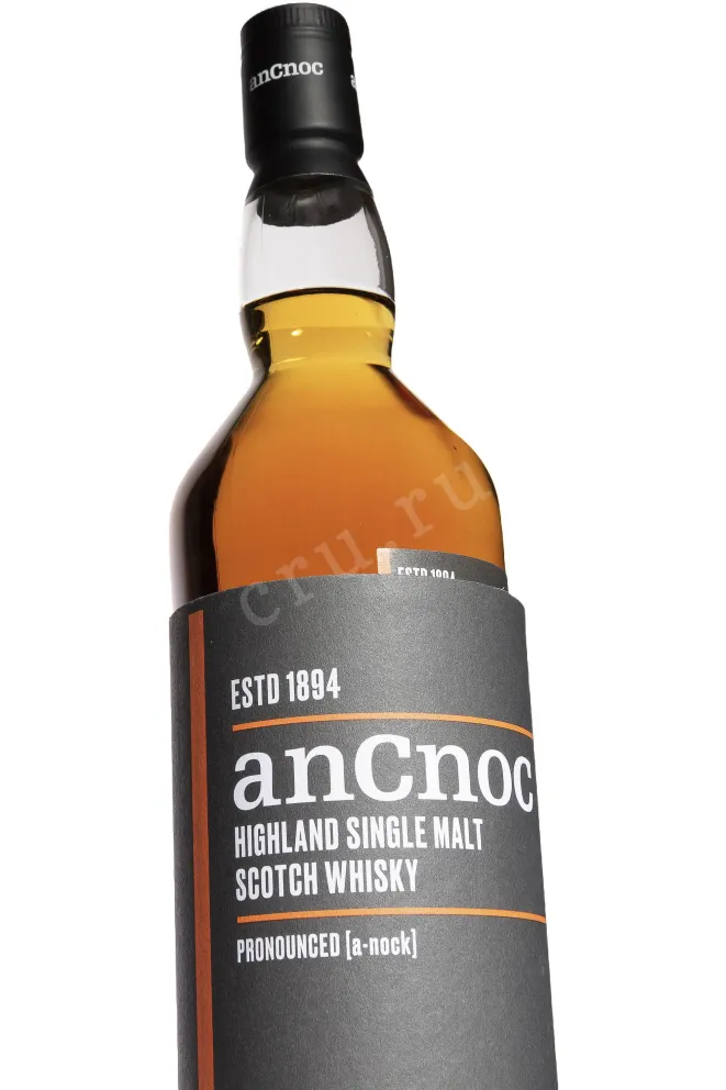 В тубе AnCnoc Sherry Peated Cask Finish 9 Years Old in tube 0.7 л
