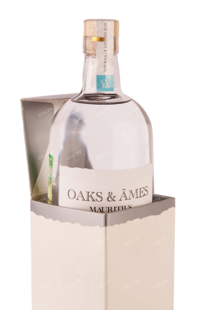 В подарочной коробке Oaks & Ames Pure Single White in gift box 0.7 л