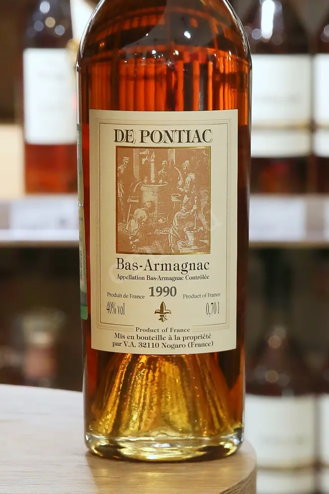 В магазине Крю Профи De Pontiac Bas-Armagnac in wooden box 1990 0.7 л