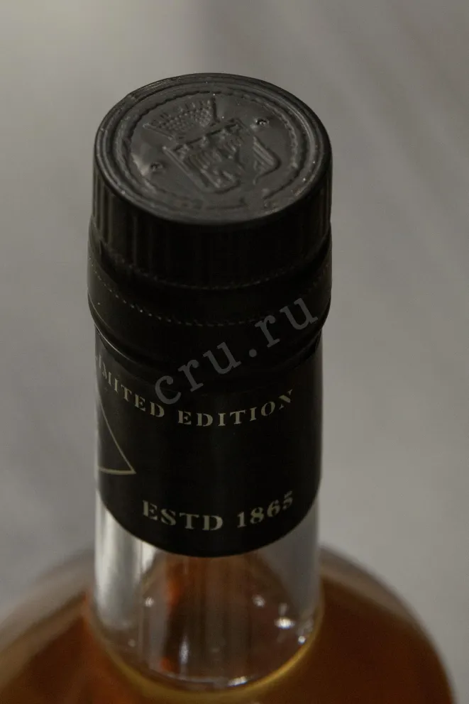 Пробка Mauxion Selection VS gift box 0.7 л