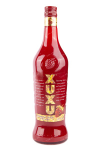 Ликер XuXu Strawberry & Vodka  0.7 л