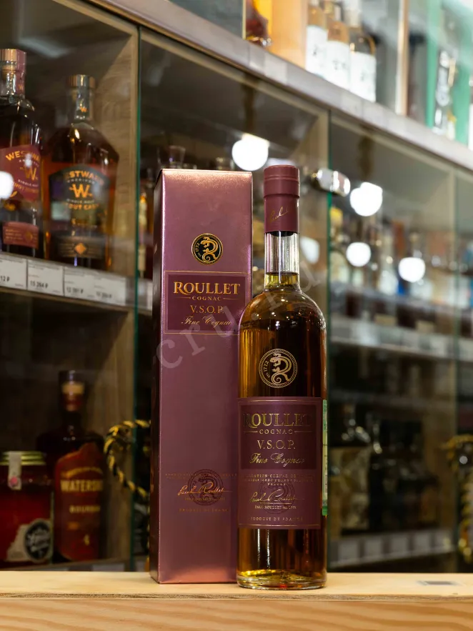 В магазине Крю Профи Roullet VSOP in gift box 0.7 л