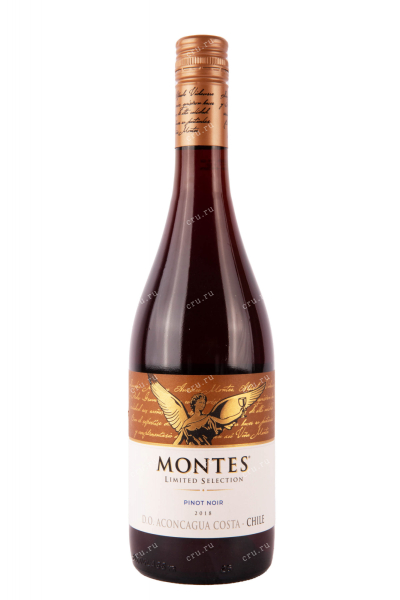 Вино Montes Limited Selection Pinot Noir 2018 0.75 л