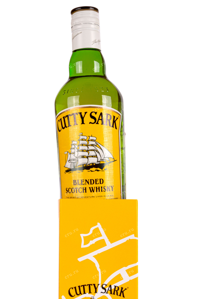 Подарочная упаковка Cutty Sark Blended 0.7 л