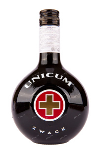 Ликер Zwack Unicum  0.7 л
