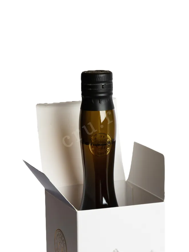 В подарочной коробке Chateau du Breuil VSOP in gift box 0.7 л