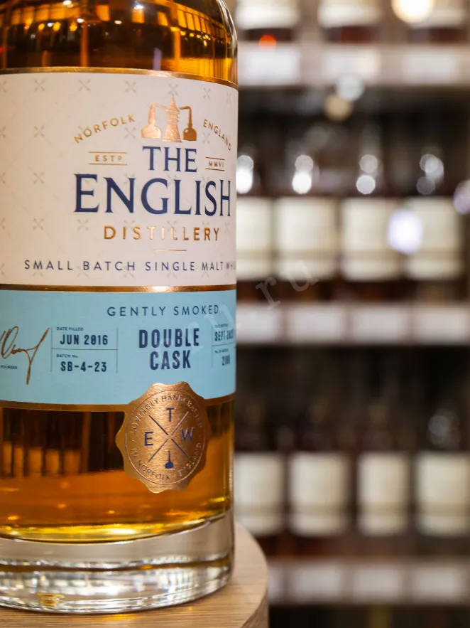 В магазине Крю Профи English Gently Smoked Double Cask Single Malt in gift box 0.7 л