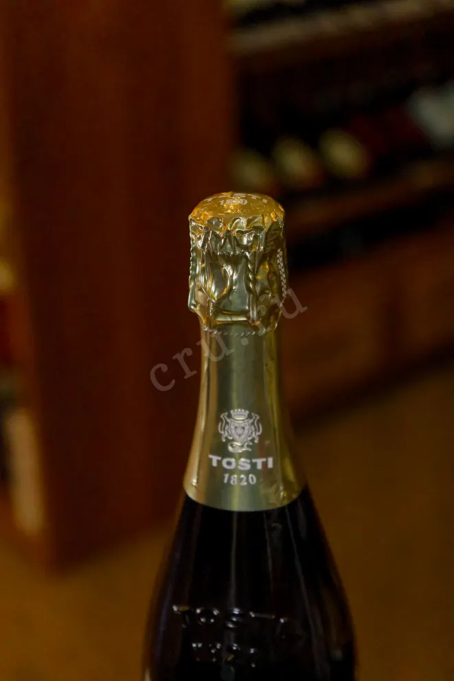 Пробка Tosti Asti 2024 0.75 л