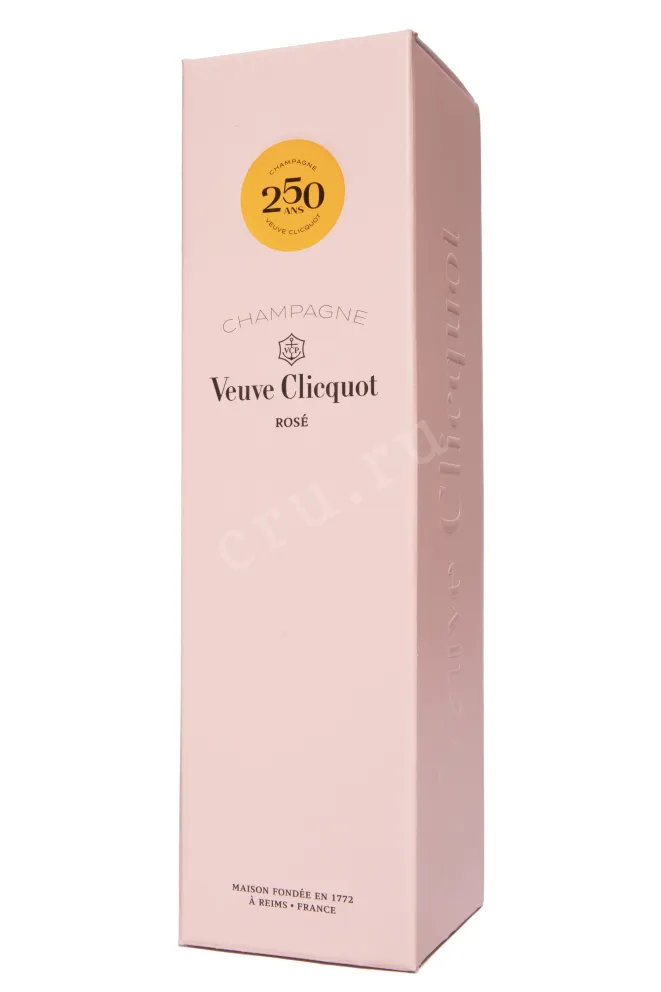 Подарочная коробка Veuve Clicquot Brut Rose with gift box 2019 0.75 л