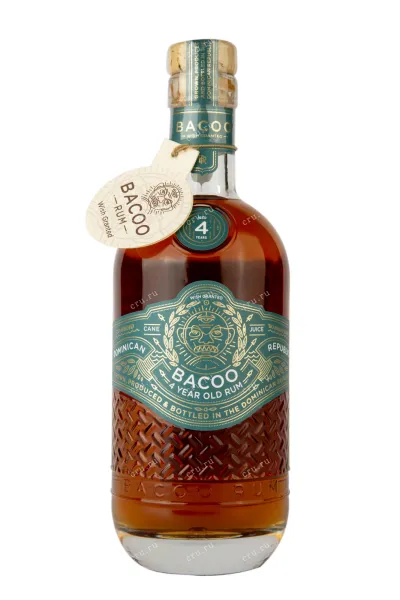 Ром Bacoo 4 years  0.7 л