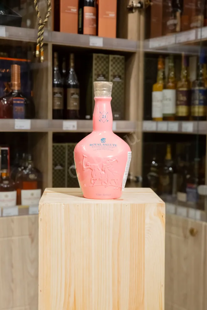 В магазине Крю Профи Chivas Regal Royal Salute Miami Polo Edition 21 Years Old 0.7 л