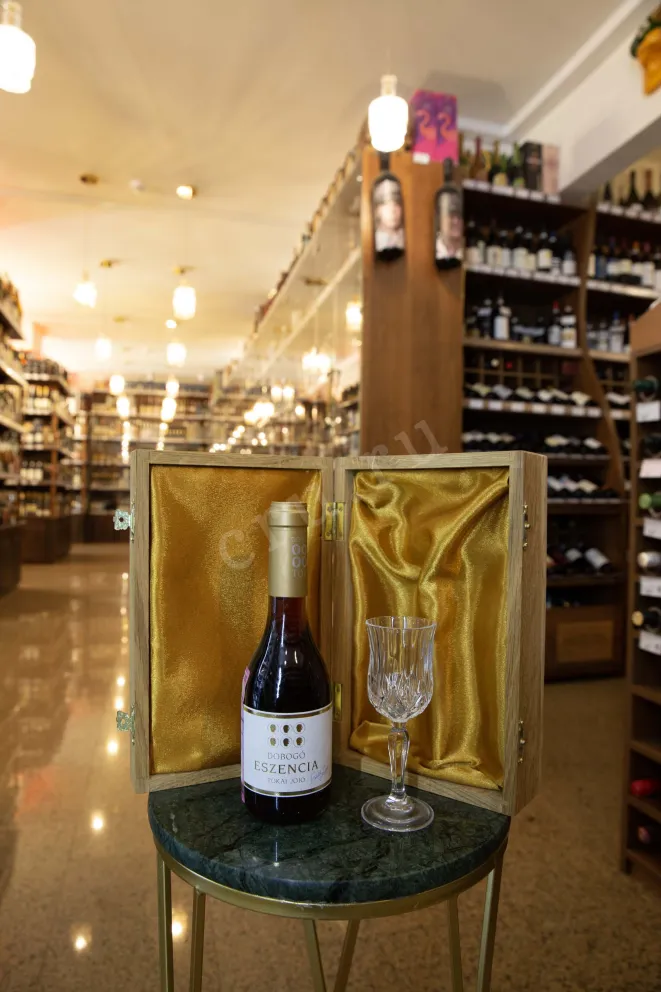 В магазине Крю Профи Dobogo Tokaji Aszu 5 Puttonyos gift box + glass 2010 0.25 л
