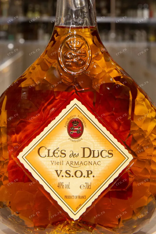 Этикетка Cles des Ducs VSOP 0.7 л
