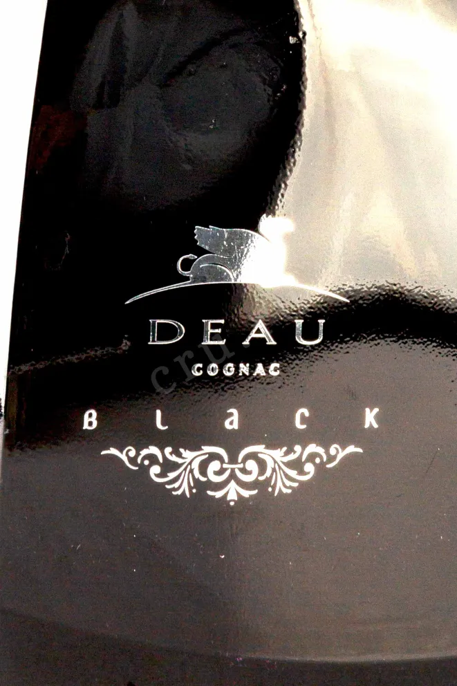 Этикетка Deau Black gift box 2010 1 л