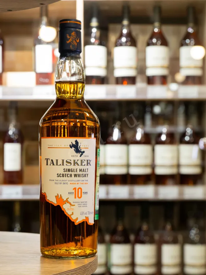 В магазине Крю Профи Talisker 10 Years Old in gift box with glass 0.7 л
