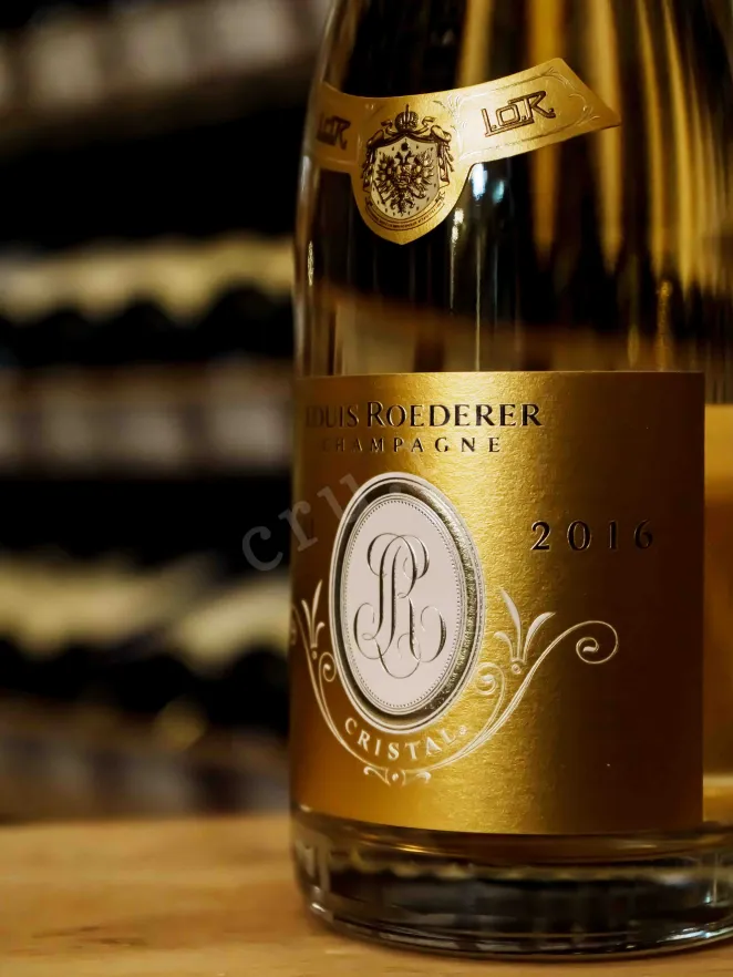 В магазине Крю Профи Louis Roederer Cristal AOC gift box 2016 0.75 л