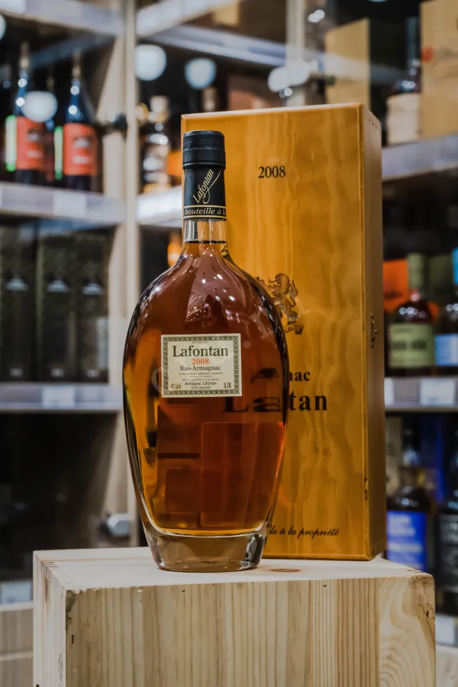 В магазине Крю Профи Lafontan Millesime 2008 0.7 л