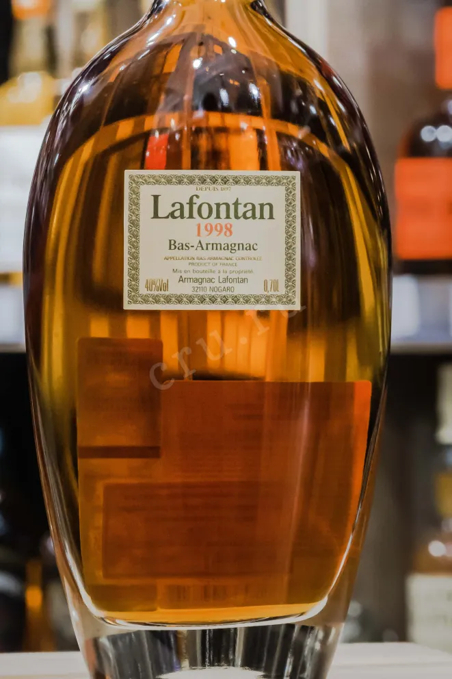 В магазине Крю Профи Lafontan 1998 0.7 л