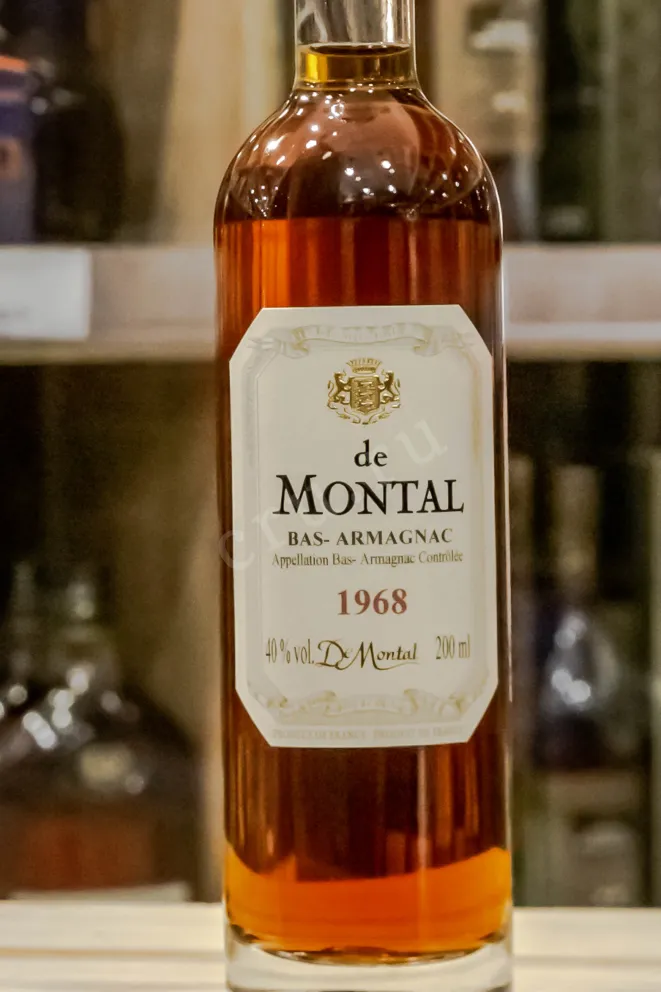 В магазине Крю Профи De  Montal 1968 0.2 л