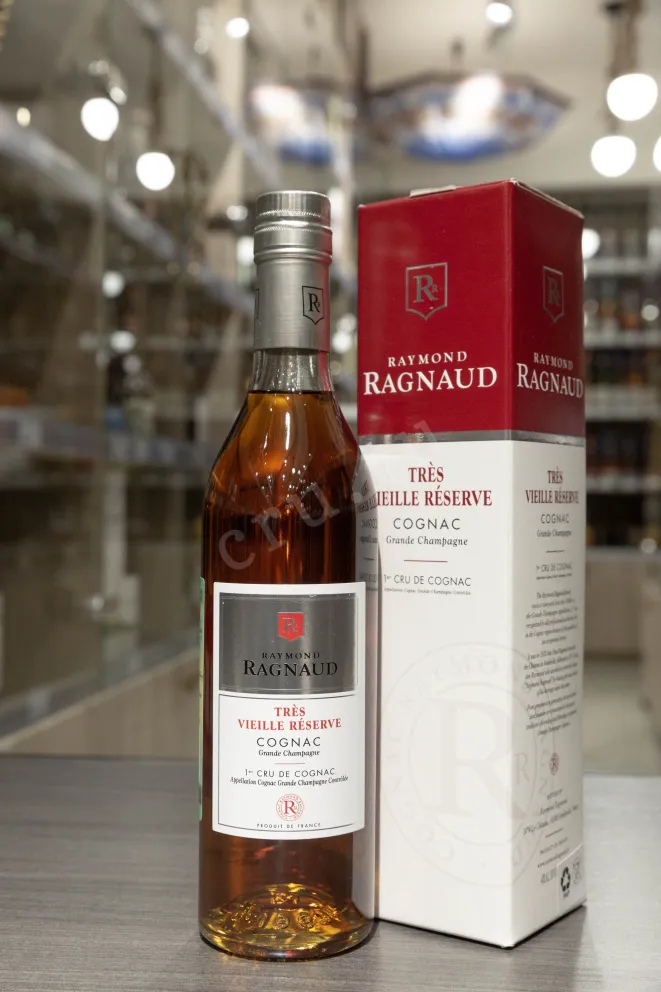 В магазине Крю Профи Raymond Ragnaud Tres Vielle Reserve Grand Champagne 1er Cru De Cognac in gift box 0.5 л