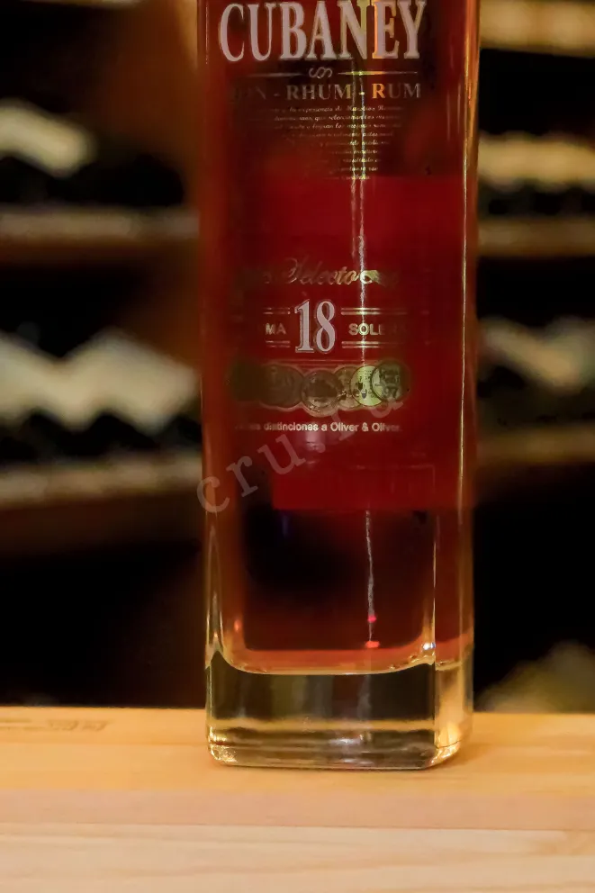 В магазине Крю Профи Cubaney Selecto Oliver 18 years gift box 0.7 л