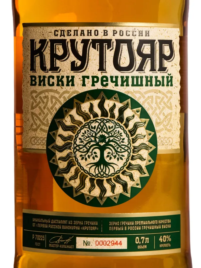 Виски Krutoyar Grechishnij  0.7 л