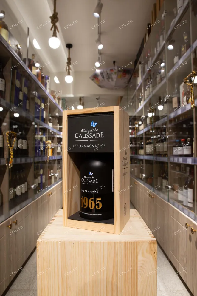 В магазине Крю Профи Marquis de Caussade 1965 0.7 л