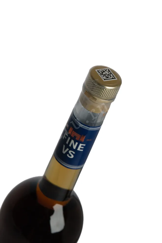 Пробка Derbend Distillery Fine VS 0.5 л