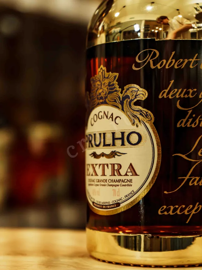 В магазине Крю Профи Prulho Extra Grand Champagne in gift box 0.7 л