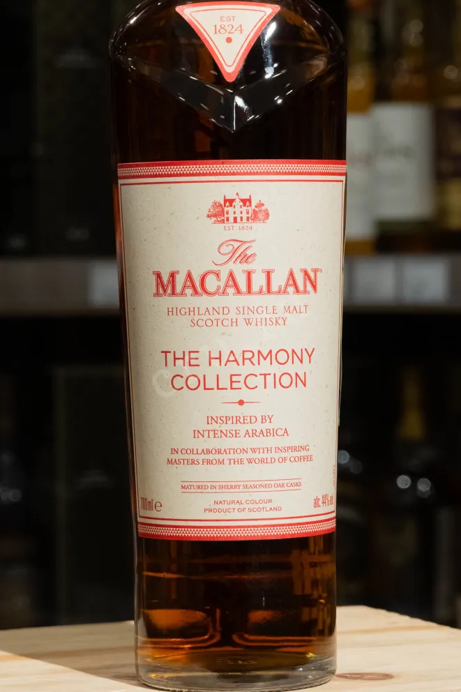 В магазине Крю Профи The Macallan The Harmony Collection Intense Arabica gift box 0.7 л