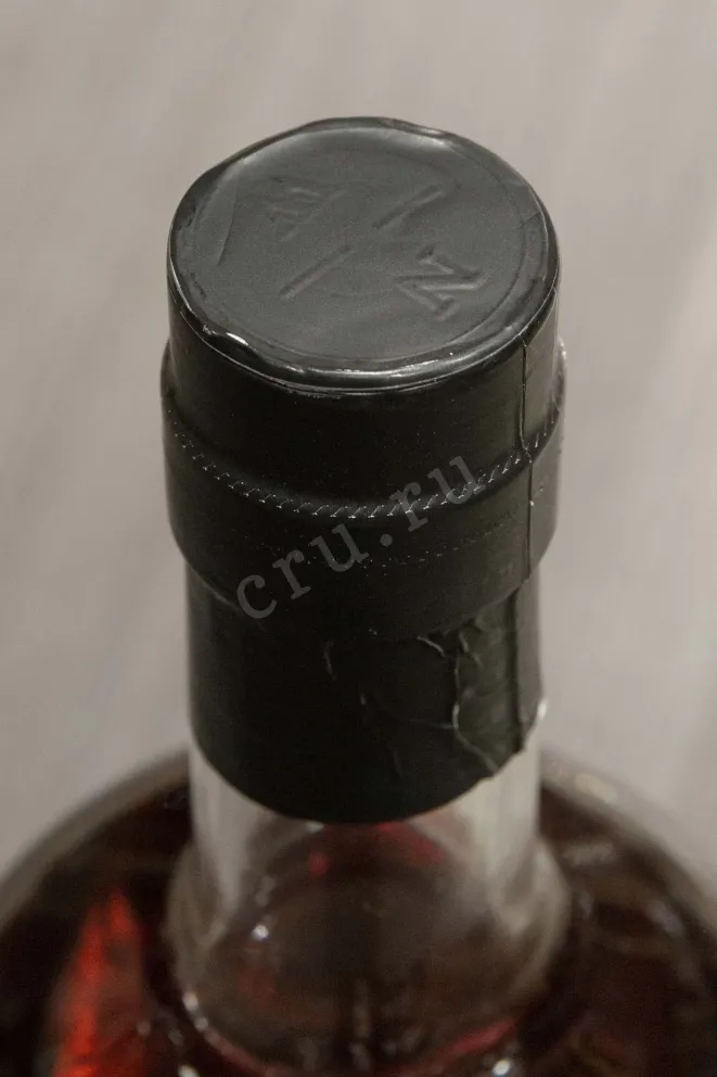 Пробка Starward Single Barrel in gift box 0.7 л